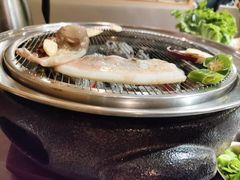 -围炉肉舍•炭烤活鳗•丹东海鲜烤肉(步行街店)