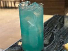 -上海漕河泾万丽酒店