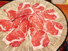 寿喜锅的牛肉-由紀日本料理·炭火燒肉