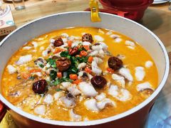 坛椒招牌酸菜鱼-坛椒鱼·老派赣菜