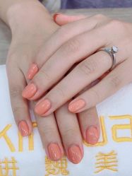 -进巍美甲美睫店