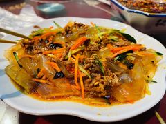 肉冒拉皮-天添纸包鸡家常菜