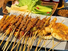 -卞二小串·鹤岗烧烤·坑烤(永定路店)