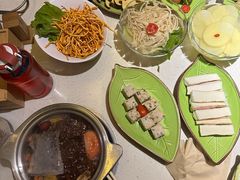-一叶一世界·素食餐厅(锦华万达店)
