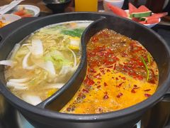 -沸炉重庆老火锅(军事博物馆店)