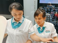-福奈特洗衣洗鞋(宝华广场店)