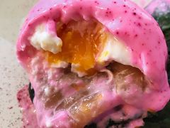 粉粉的班尼迪克蛋-CHILLAX轻乐时(侨建·Hi City店)
