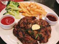-WOLFGANG PUCK KITCHEN & BAR(迪士尼小镇店)