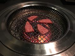 松阪牛肉拼盘-松阪牛焼肉M(法善寺横丁店)