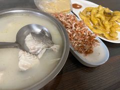 -雪湖煜辰鱼头老店(雪野湖店)