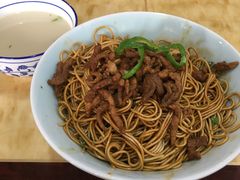 肉丝干拌面-何盈记(中坝南路店)
