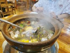 石橄榄炖鸡-洪大厨鸡煲(福田店)