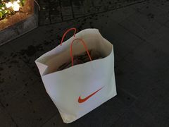 -NIKE上海青浦换季优惠店