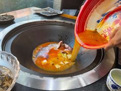 -老刘生态大鱼坊铁锅炖鱼(赛马场店)