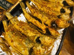 -老东镇啤酒屋海鲜加工·蒸汽海鲜·海鲜烧烤(台东店)