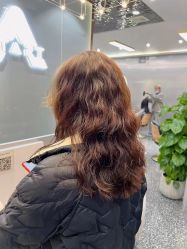 -Tloml salon