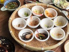 -包整·丝娃娃(一览甲秀楼风景店)