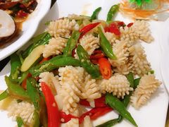 j辣椒炒鱿鱼-香港厨房