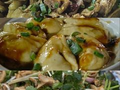 -鲤鱼塘农家山庄