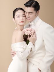 -至臻微拉婚纱摄影