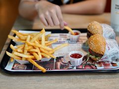 -The Habit Burger Grill 哈比特汉堡(复兴soho店)