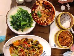 炒时蔬-伊兰麒兰馨园·川菜·清真馆(339电视塔店)