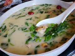 野生菌土鸡锅-云采云南菜(中山北路店)
