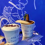 被克莱因蓝色调包围的咖啡馆💙