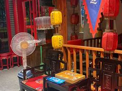 -宽板凳老灶火锅(台湾街店)