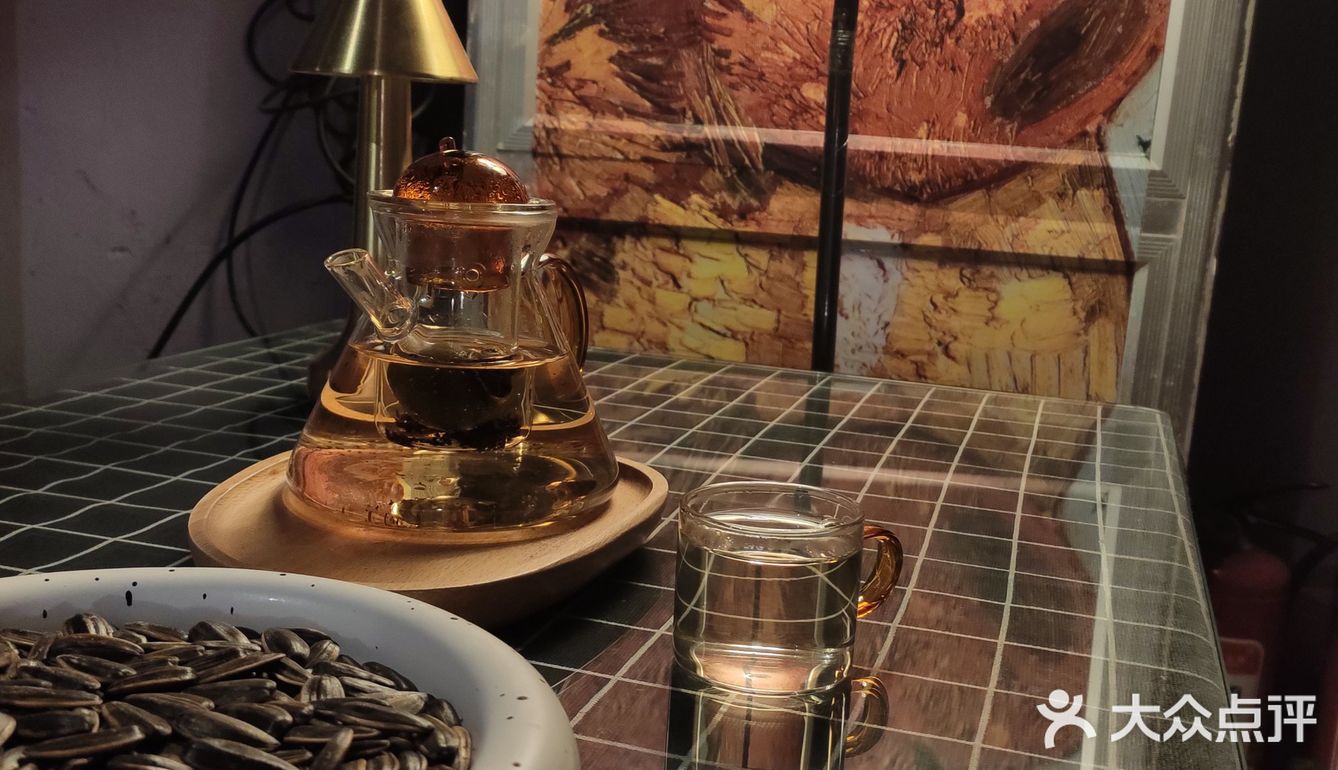 这家咖啡店的茶还不错！