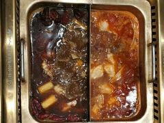 -东巴人鱼豆花火锅(幸福街店)
