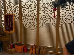 -新盈光·云会所(百丈东路店)
