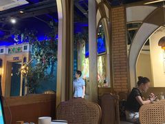 大堂-胖老汉椒麻鸡清真新疆菜(西御街店)