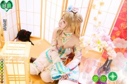 -星元素cosplay动漫摄影写真工作室