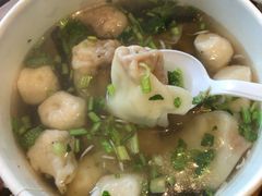 鱼丸虾肉馄饨-手劲鱼丸馄饨铺(哈一百店)