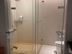 -武汉武昌站街道口华美达安可酒店