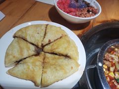 -大众跷脚牛肉馆·非遗传承单位(峨眉山店)