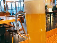 小麦啤酒-普兰达德国餐厅·德式脆皮烤猪肘·自酿啤酒(观唐店)