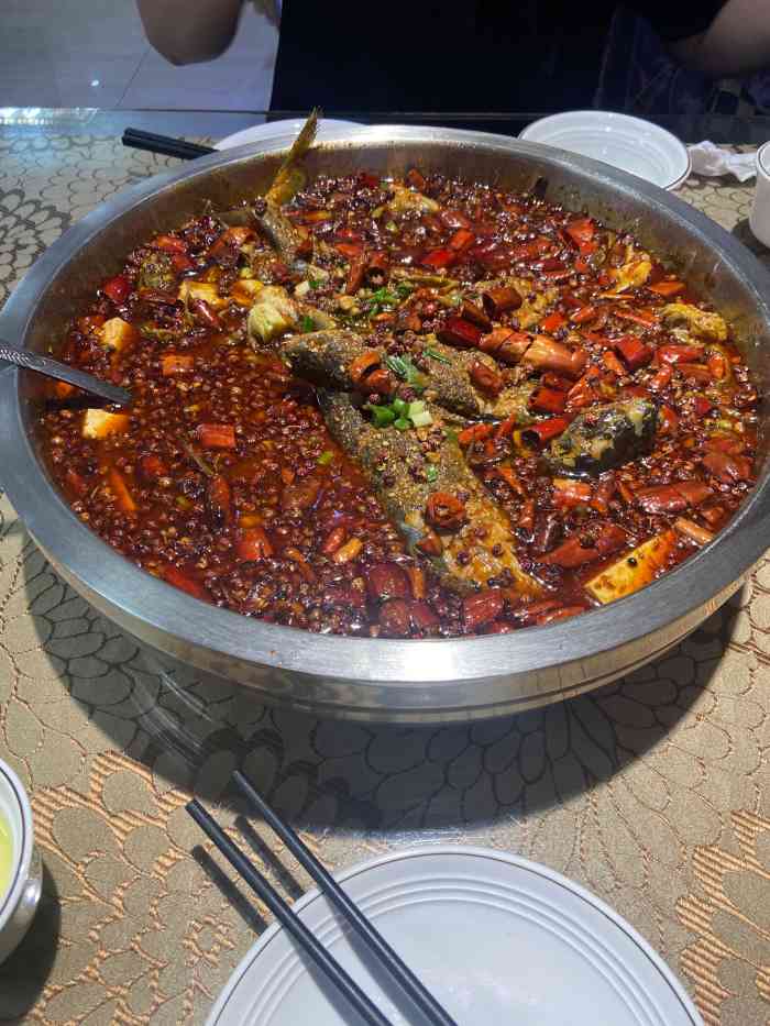 清明小假去了汉中目的性明确吃鱼第一家打卡的鱼馆子胡氏银河鲜鱼庄