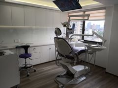 -Dr.Z dental仁康种植矫正中心