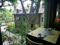 -穹六人间 people 6(岳阳路店)