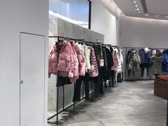 -URBAN REVIVO(西安Momopark店)