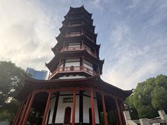 -绳金塔