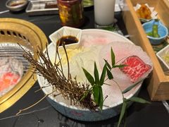 -山川小町·极番烧肉(新地假日广场店)