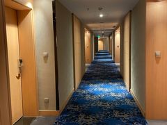 -上海虹桥西郊假日酒店