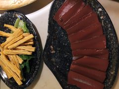 -新哥老官·畅吃123·美蛙世界(苏宁广场店)