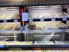面包甜点陈列柜-洛阳麦盛斋糕点店(中州路店)