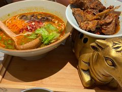 -百春原湖南牛肉粉(百联世纪店)