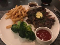 -WOLFGANG PUCK KITCHEN & BAR(迪士尼小镇店)