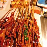 会特别推荐烤肥肠,牛油,馒头很大块